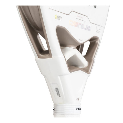 Vue du tamis de la raquette Nox Genius 12K Alum Xtrem Lite 2027